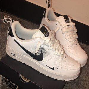Nike Air Force 1